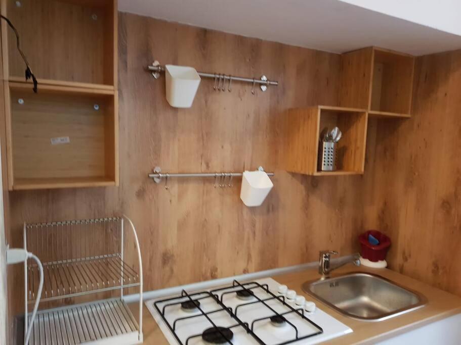 شقة La Casa Di Marisela In Via Emanuele Filiberto روما المظهر الخارجي الصورة