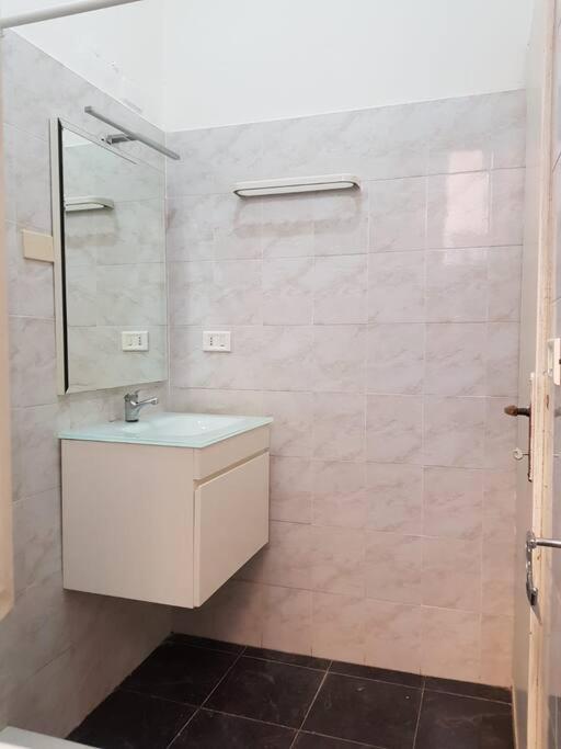 شقة La Casa Di Marisela In Via Emanuele Filiberto روما المظهر الخارجي الصورة